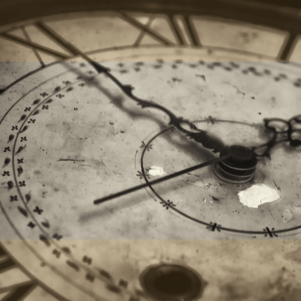 7 Stylish Clock Face Tattoo Designs and Their Significance